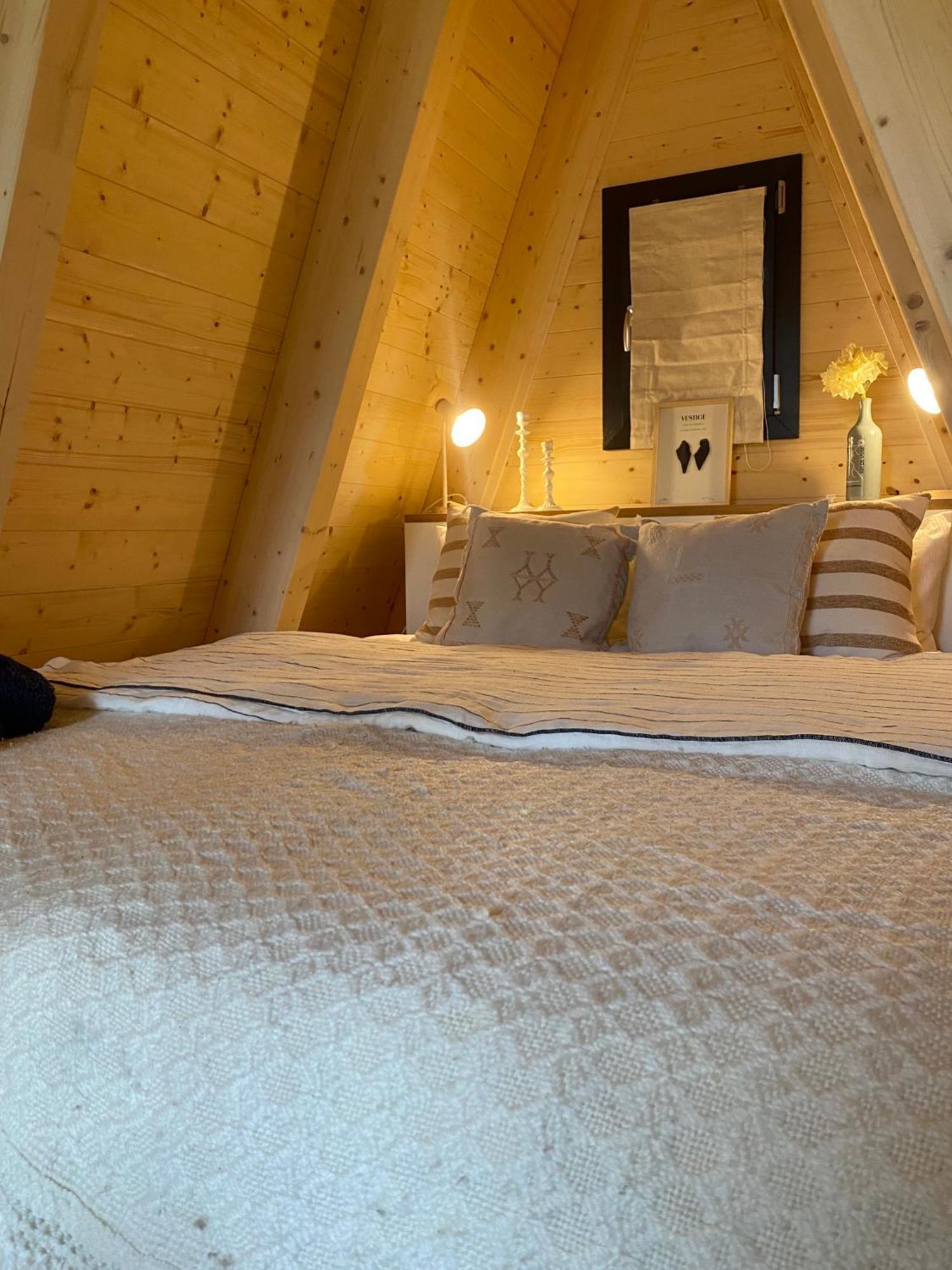 Ecolodges De Reve Dans Un Chateau De Conte De Fees Les-Trois-Moutiers Exterior foto