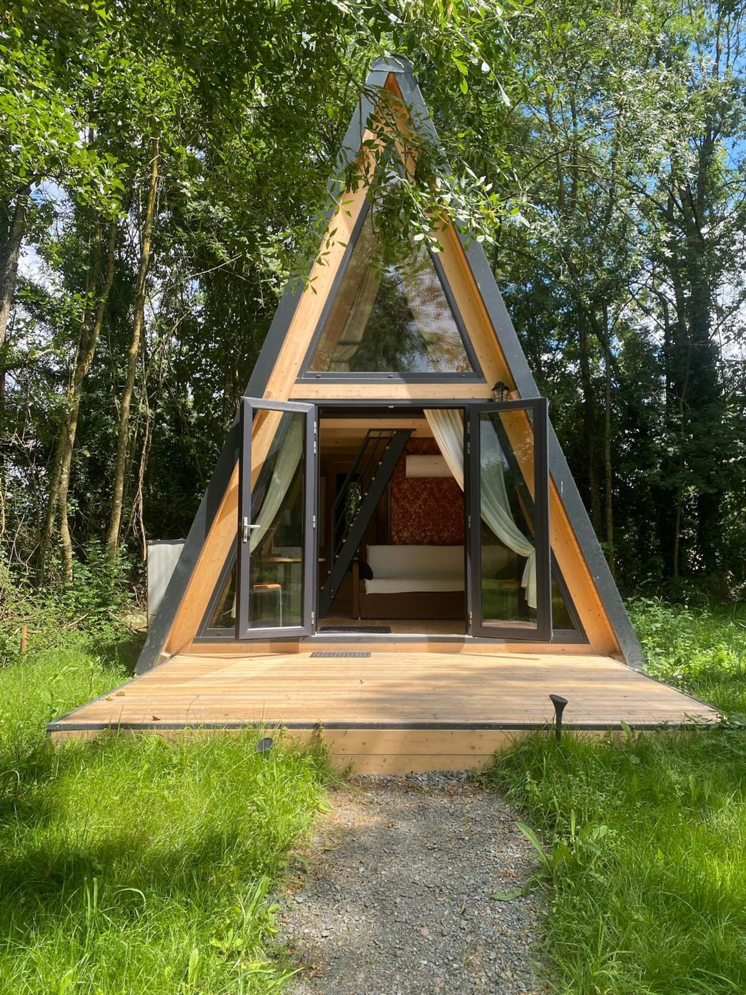 Ecolodges De Reve Dans Un Chateau De Conte De Fees Les-Trois-Moutiers Exterior foto