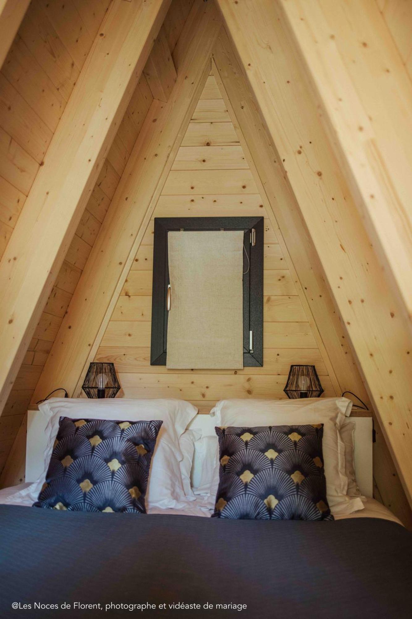 Ecolodges De Reve Dans Un Chateau De Conte De Fees Les-Trois-Moutiers Exterior foto